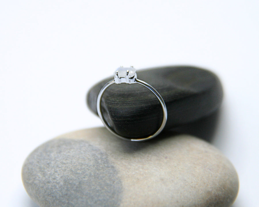 Inner Knowing Ring in Rainbow Moonstone+ Sterling Silver