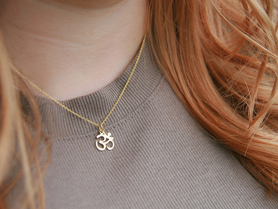 Ohm Necklace in Gold