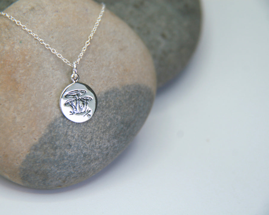 Wonderment Necklace in Sterling Silver Circle